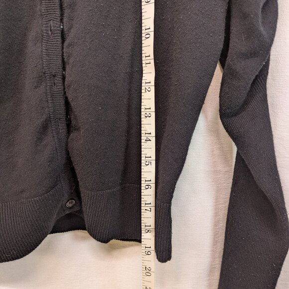 Charlotte Russe Button Front V-Neck Cardigan Size S - Picture 3 of 9